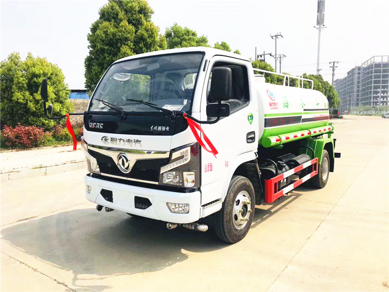 國六東風(fēng)福瑞卡5方灑水車